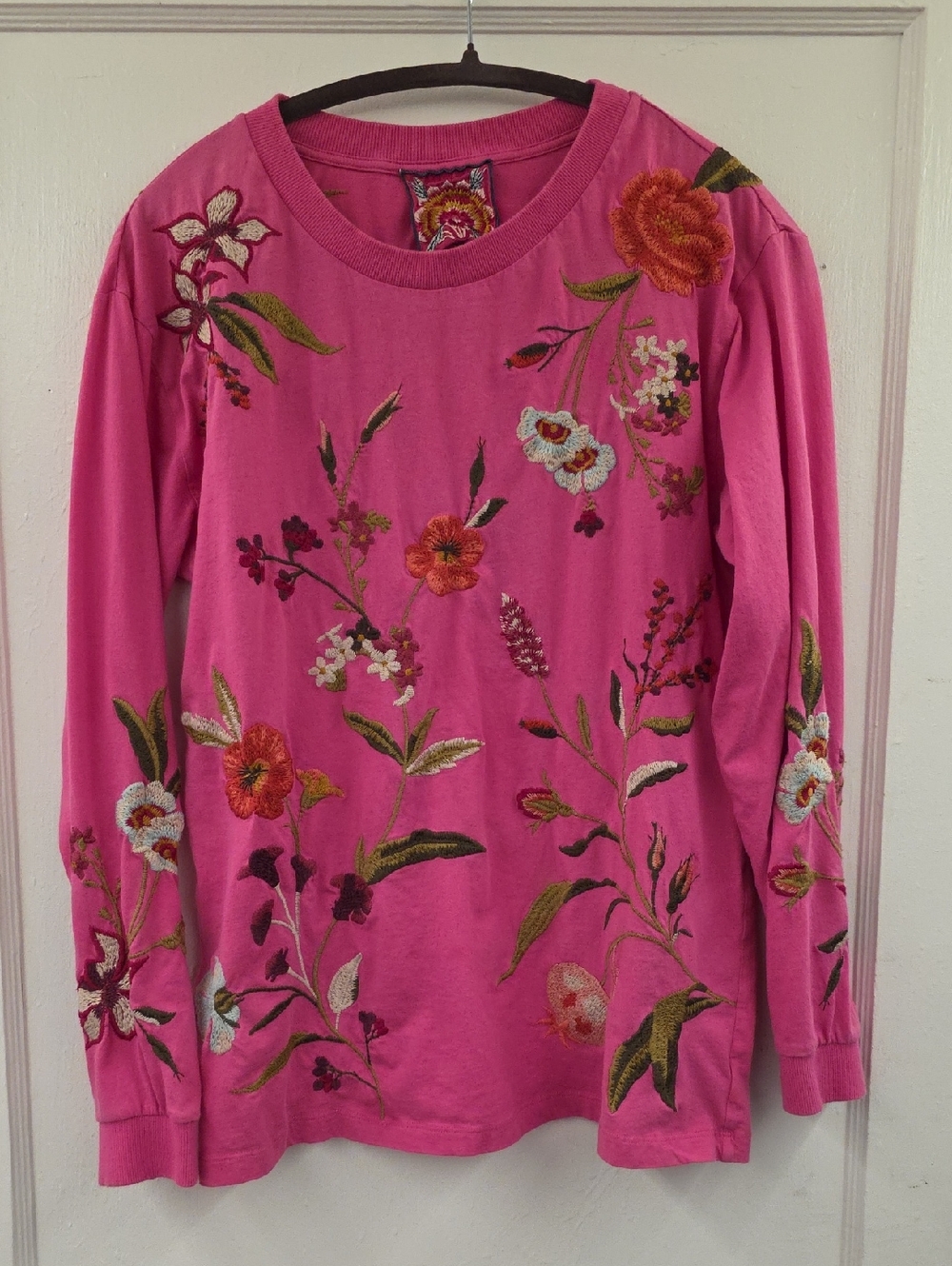 Johnny Was Flore Embroidered Long Sleeve Tee Pink Floral Top M